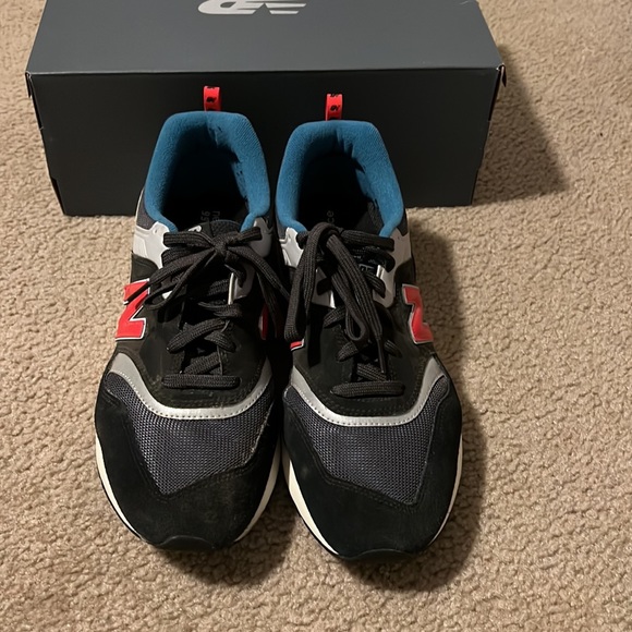 Men’s New Balance - Picture 2 of 4